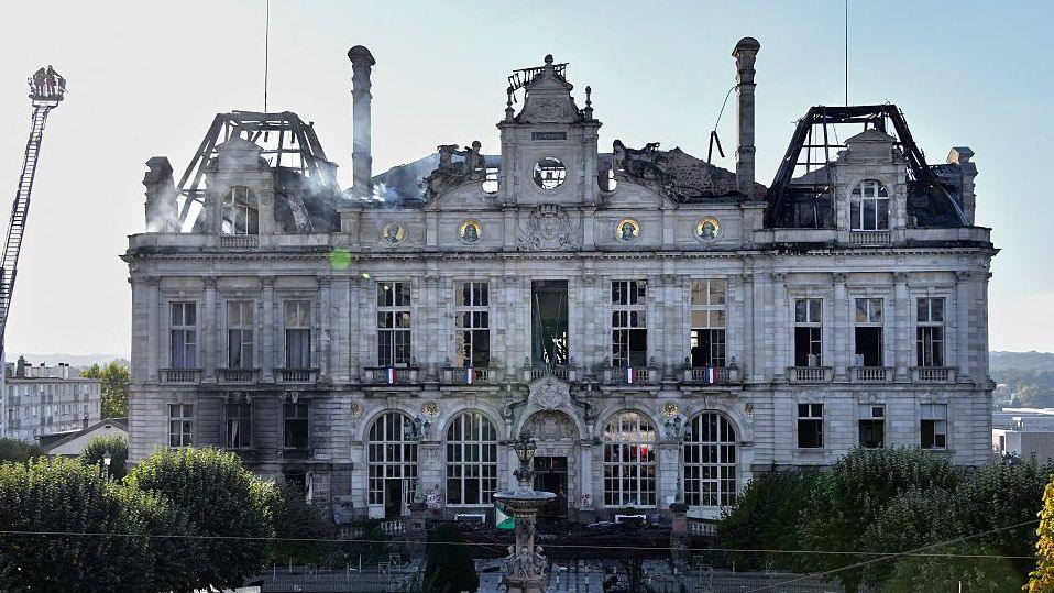 Image caption,Limoges city hall was set on fire last weekend with its wooden clock tower collapsing on Saturday
