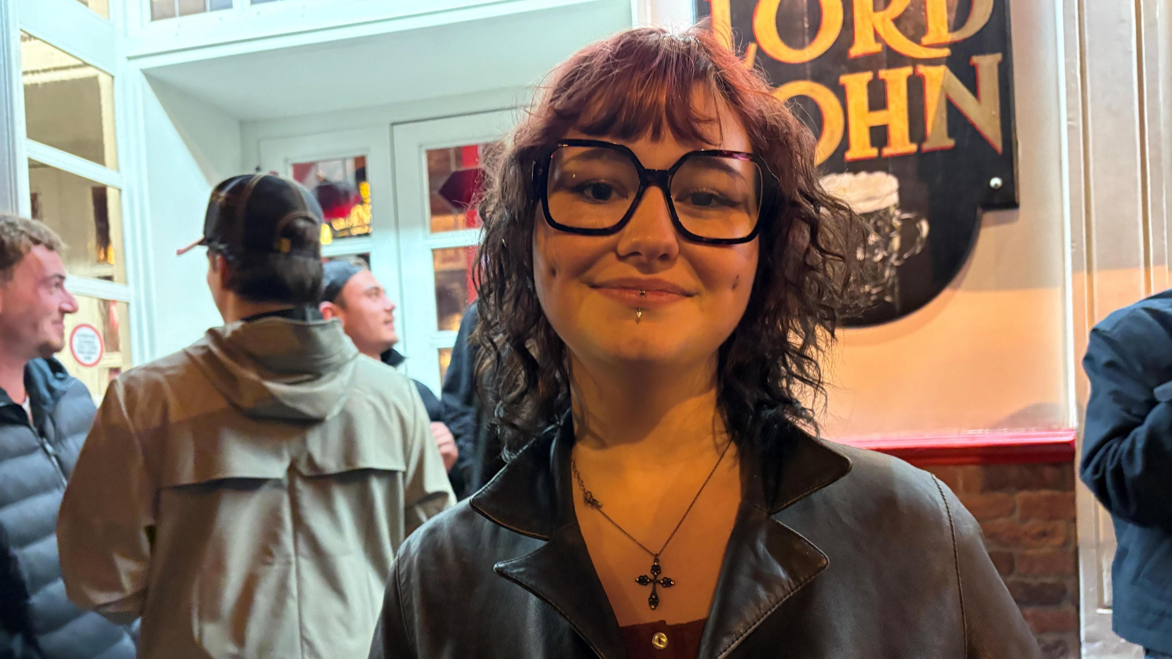 Image caption,Jade, a 19-year-old medical student, says she has to get by on €300 per month and is frustrated by French politics
