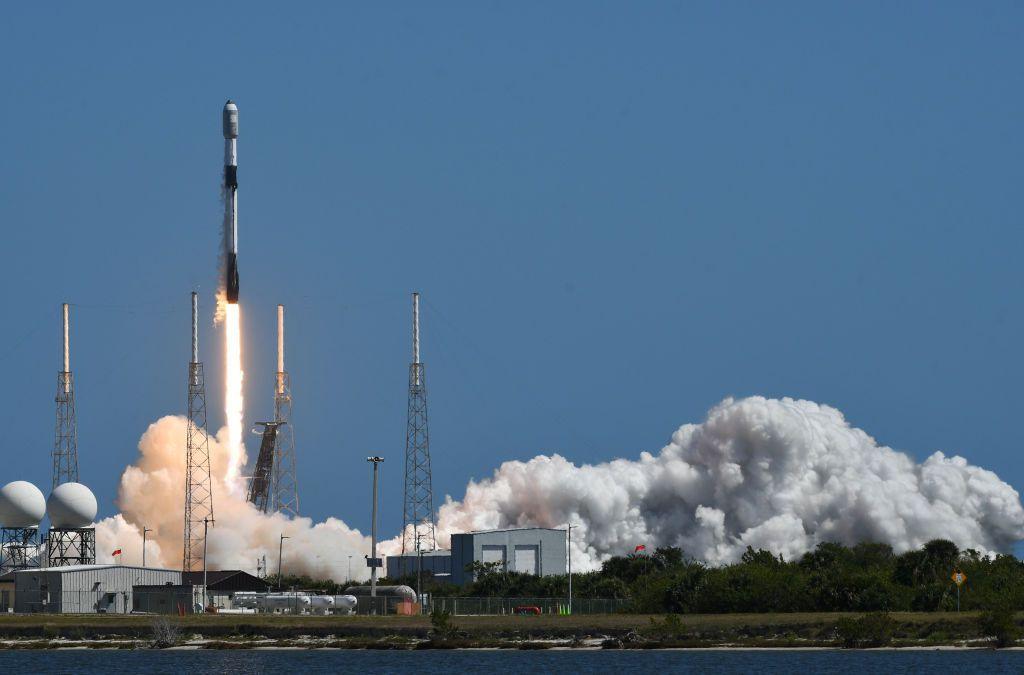 Image caption,A SpaceX Falcon 9 rocket, carrying 56 Starlink satellites, takes off from Cape Canaveral in March