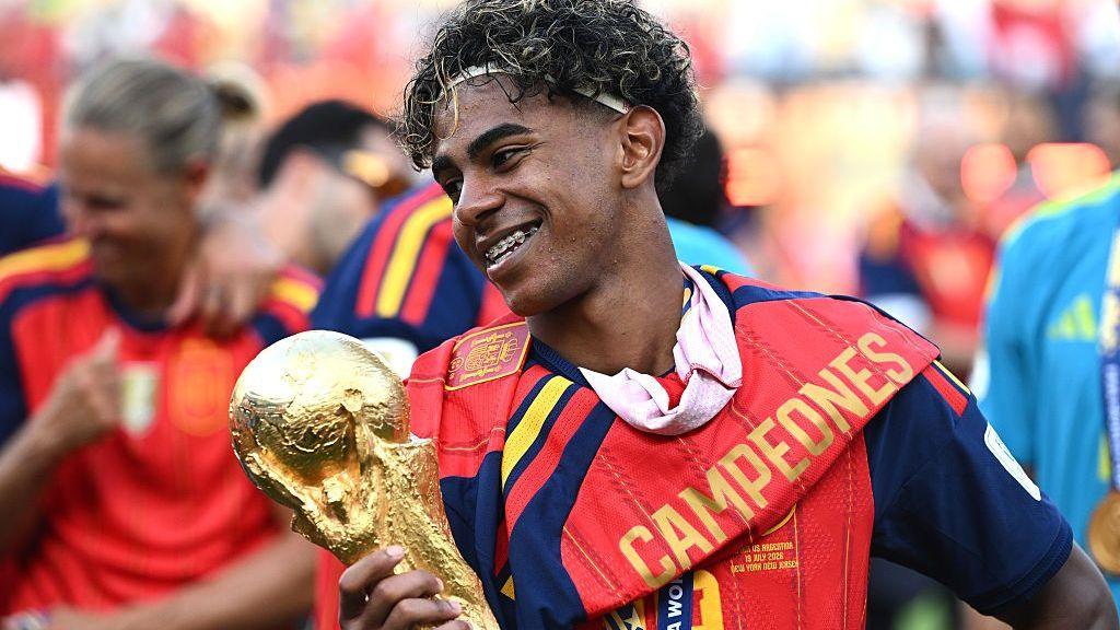 Image caption,Lamine Yamal is just one of five teenagers to start a World Cup final and win it
