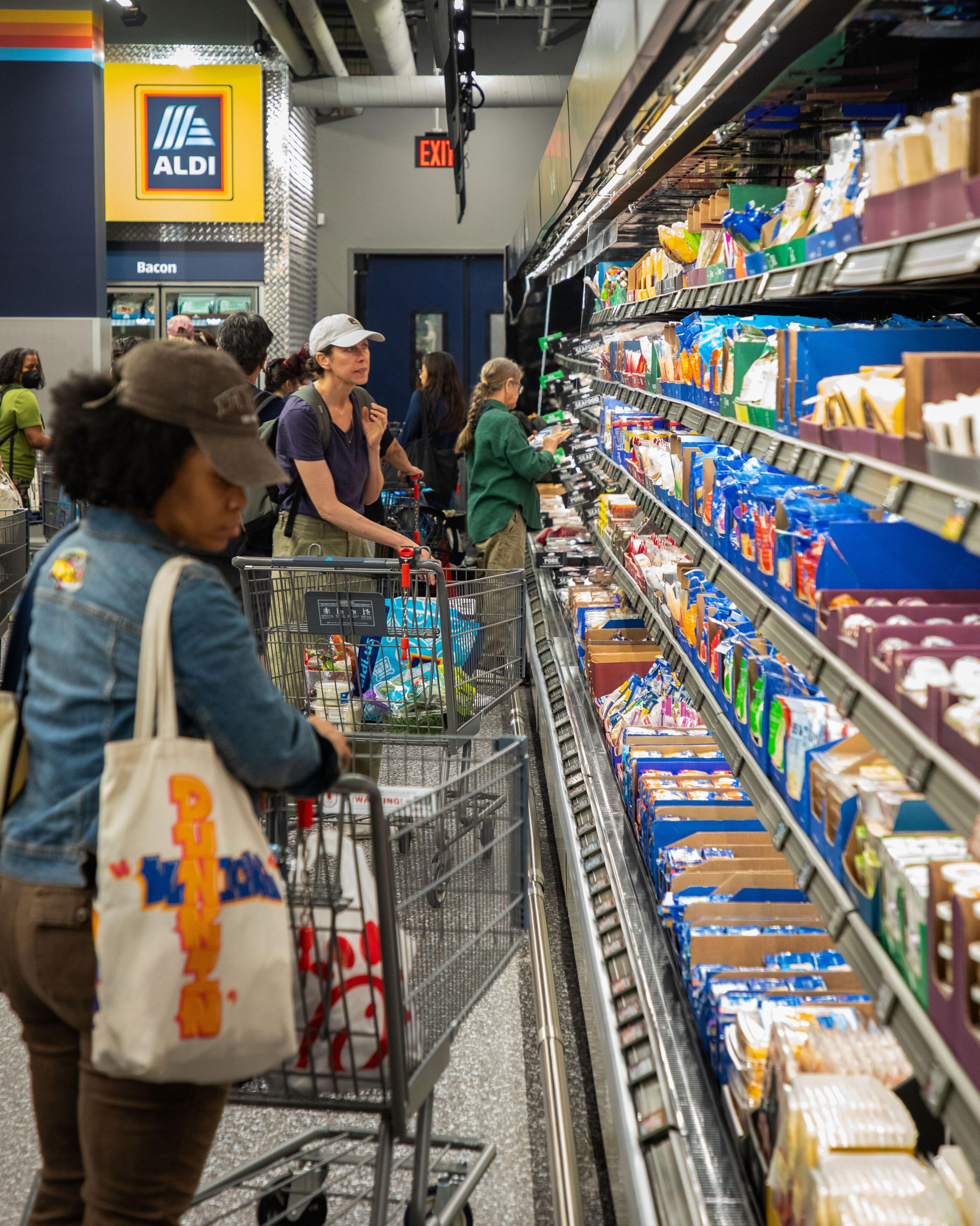 Image caption,Aldi hopes it can grow its share of the US grocery market in the same way it has in Europe