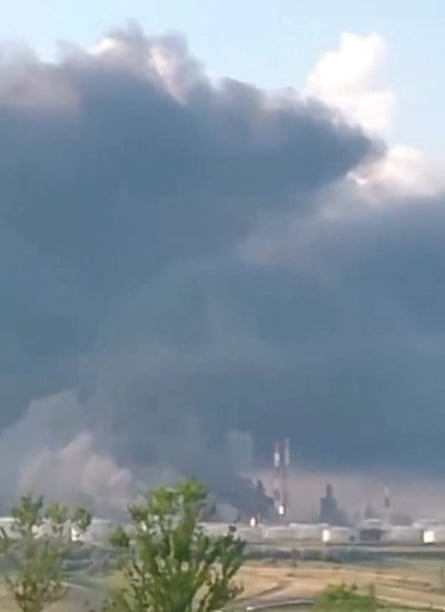 A large oil refinery in the Russian city of Syzran was hit by Ukrainian drones on Sunday.Photograph: Social Media/Reuters