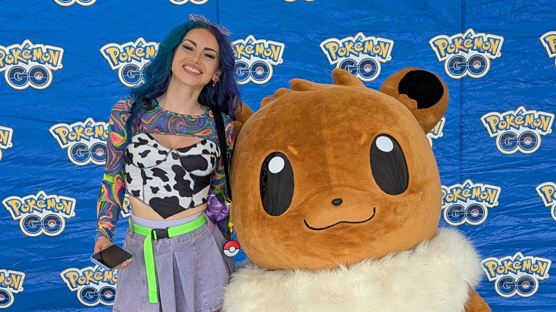 Image caption,J0beats (left) says her favourite Pokémon is Eevee