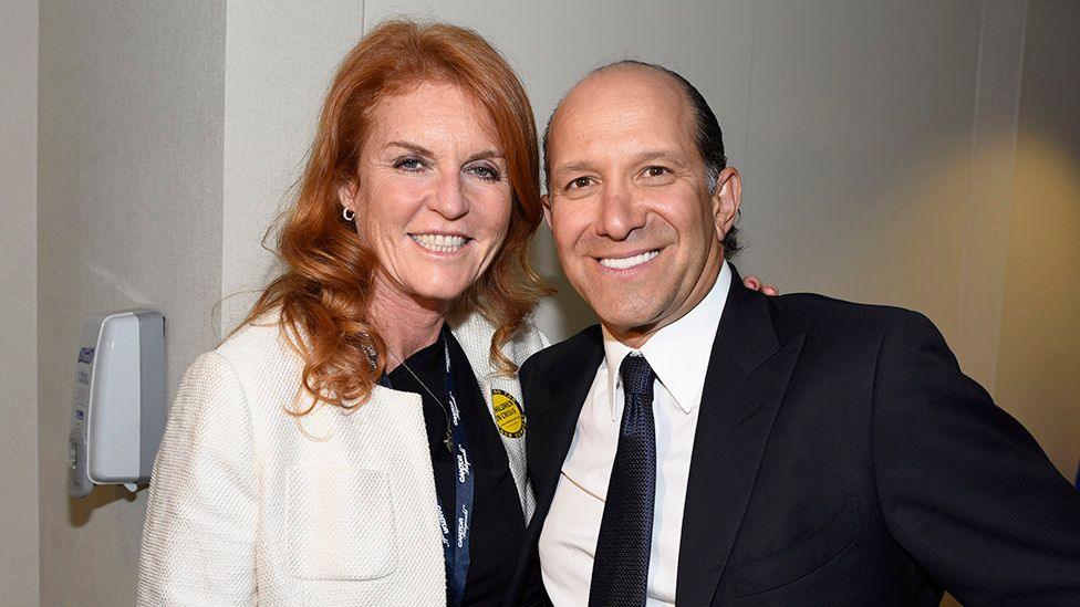 Image caption,Sarah Ferguson and Howard Lutnick pictured in 2014