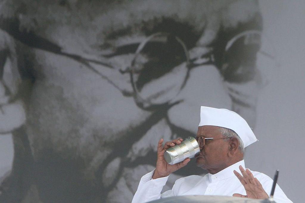 Image caption,Anna Hazare's fast in 2011gave fresh momentum to an anti-corruption campaign that briefly captured the national imagination