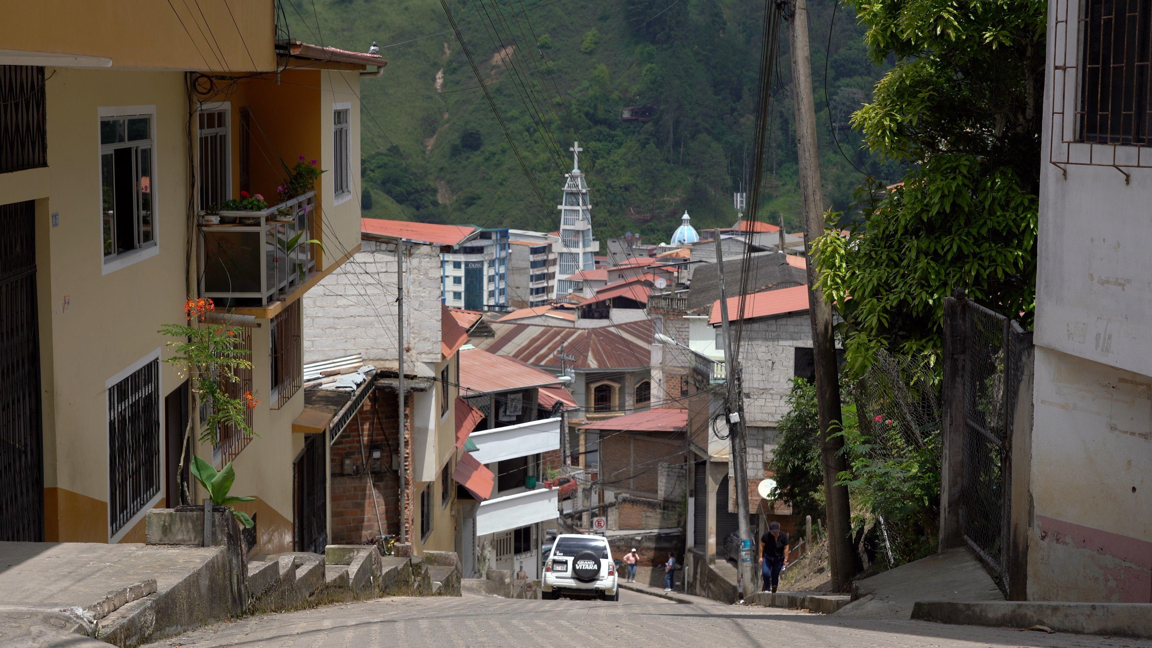 Image caption,Globally, 840 people are known to have the condition, with the majority living in southern Ecuador