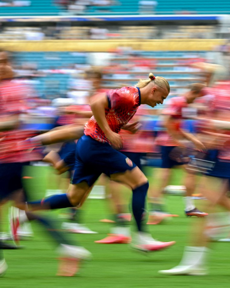 Erling Haaland of Norway warms up with teammates in Miami.Roberto Schmidt / AFP via Getty Images
