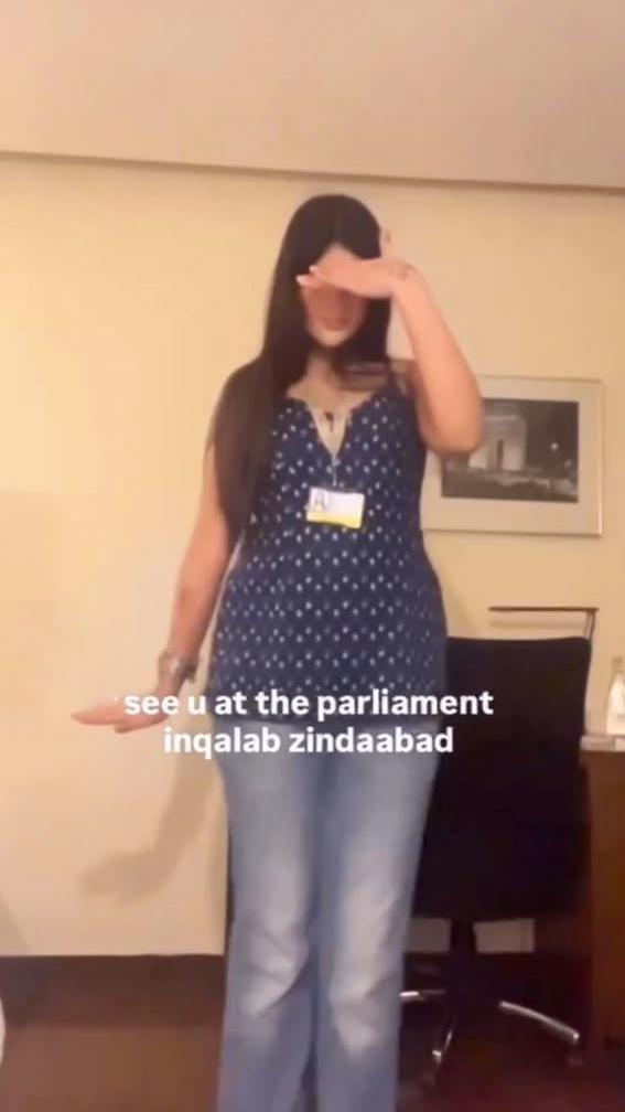 Image caption,A lot of protesters posted "fit checks" - a viral Instagram trend - ahead of the march