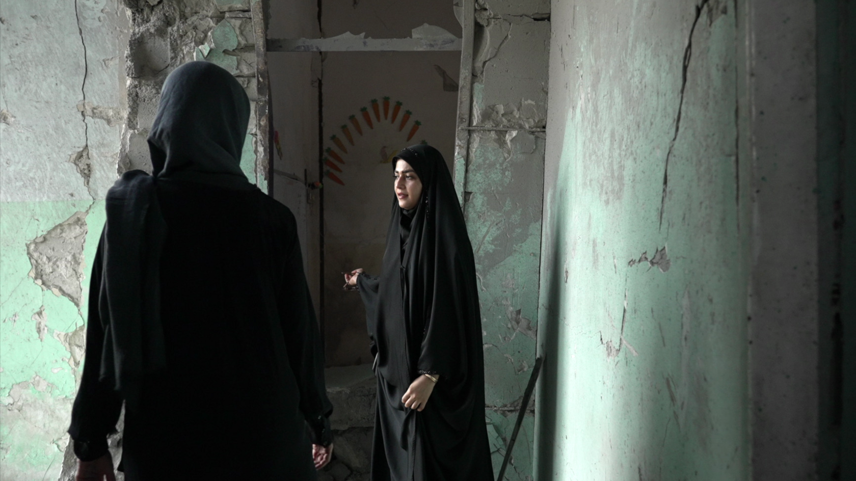 Image caption,Teacher Amaineh Nademi says there was smoke so thick she could not see the children she was holding