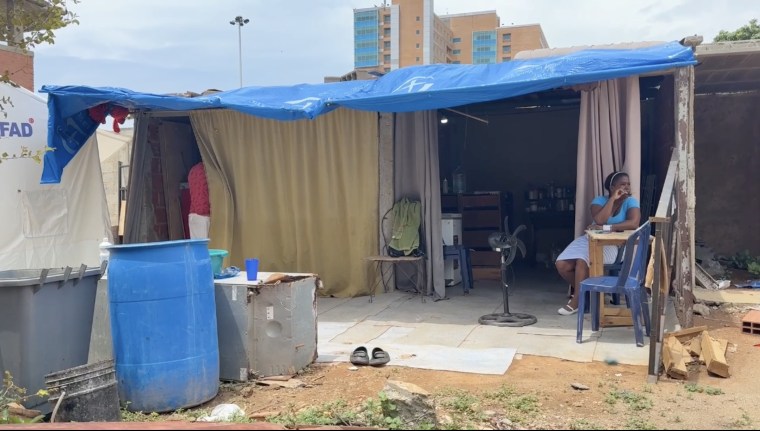 A temporary shelter in Brisas de Maiquetía in La Guaira.Julimar Rivas