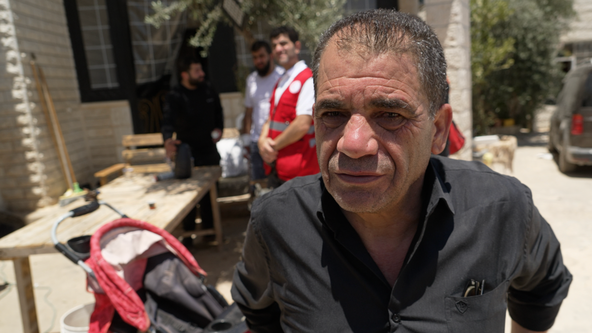 Image caption,Rafeeq Abu Alia said the attack on his family's home followed a familiar pattern