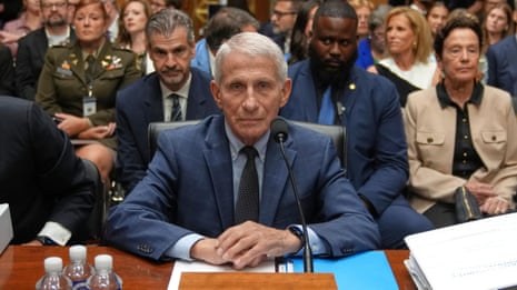 Fauci refuses to answer questions in Senate Covid hearing - video