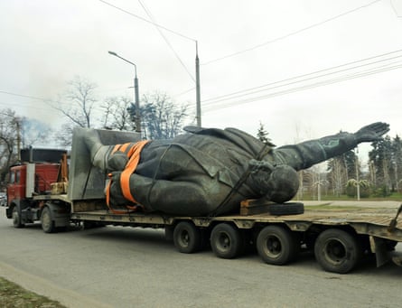 A truck carries a statue of Lenin after it was dismantled in Zaporizhzhia, Ukraine, in March 2016.Photograph: Prylepa Oleksandr/AFP/Getty