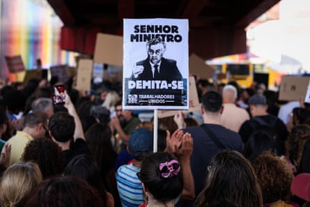 The students’ movement is calling for Alexandre’s resignation.Photograph: Diogo Ventura/Observador