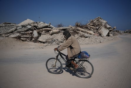Smoke rises after an Israeli strike in Gaza. The Israeli military has continued to expand ​its area of occupation.Photograph: Jehad Alshrafi/AP