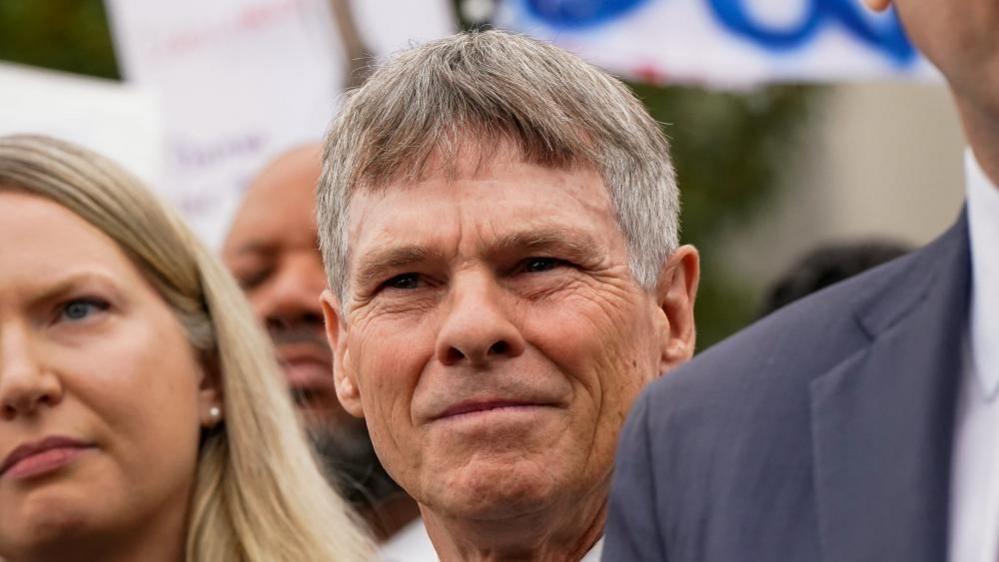 Image caption,Former U.S. Olympic canoeist David Hearn