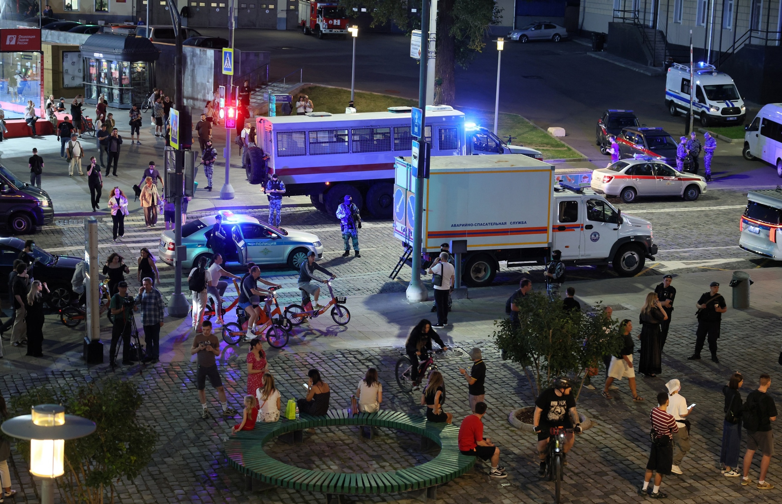 Law enforcement officers and emergency services personnel near the site of an explosion at a restaurant in central Moscow, Aug. 1, 2026.Anastasia Barashkova/Reuters
