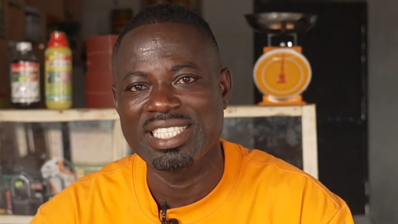 Image caption,Ghanaian Emmanuel Asamoah was working as a hairdresser in South Africa