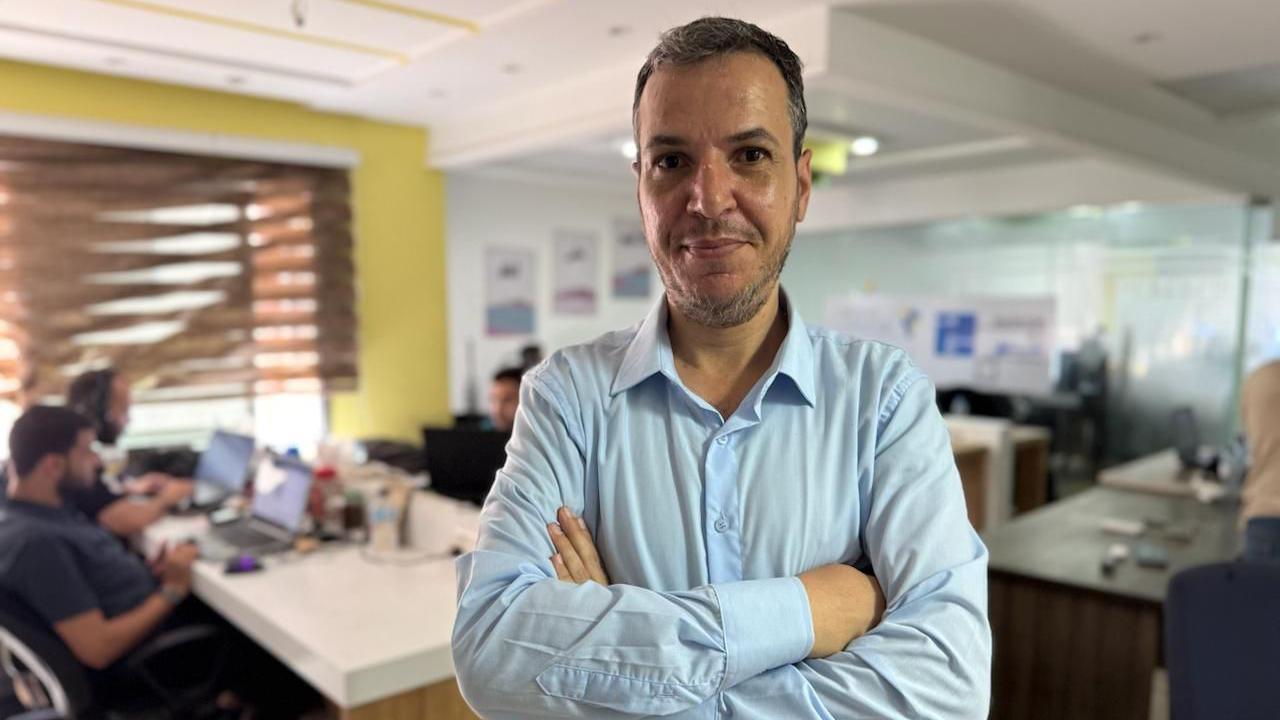 Image caption,Tarik Zaeem, who has been developing apps, says getting paid remains a challenge