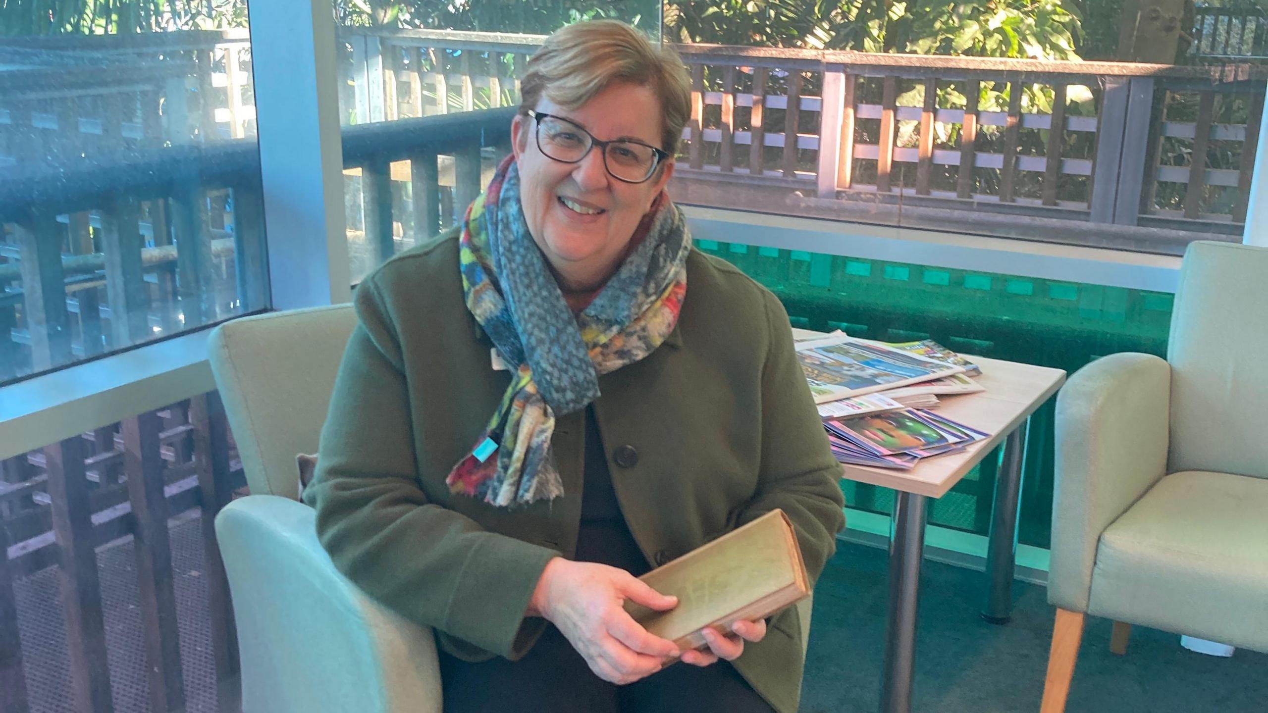 Image caption,Kiama Council libraries manager Michelle Hudson said people have travelled from out of town to come and see the book