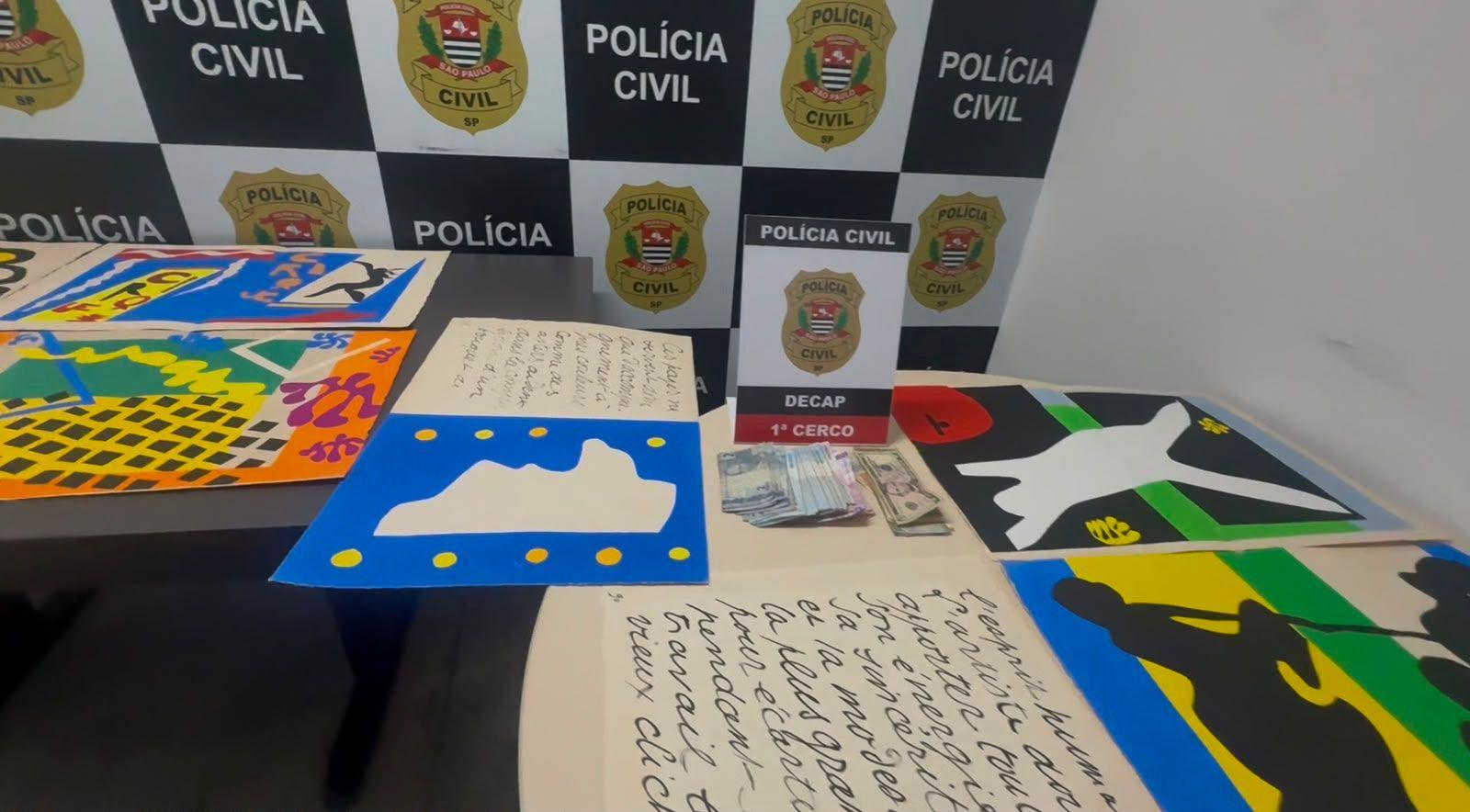 Image caption,The works were stolen from the Mario de Andrade Library in São Paulo last year