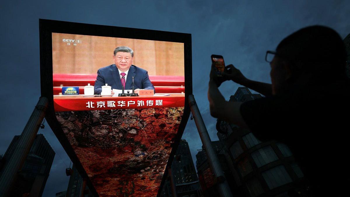 Image caption,In a speech commemorating Jiang Zemin, Chinese leader Xi Jinping urged the continuation of Jiang's legacy