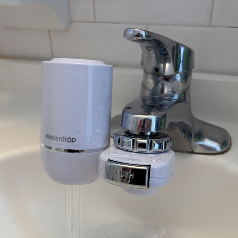 The large button on the front of this filter made it easier to swap between purified water and tap water modes compared to the other options I tried.Courtesy Zoe Malin