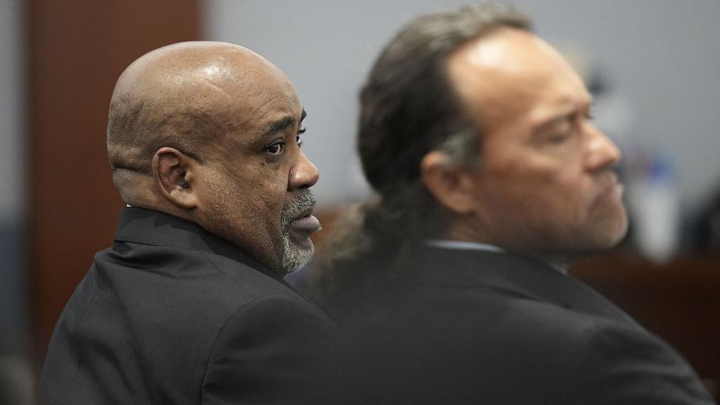 Image caption,McDonald got combative on the stand and told the court to treat him as a "hostile witness" over his refusal to answer some questions