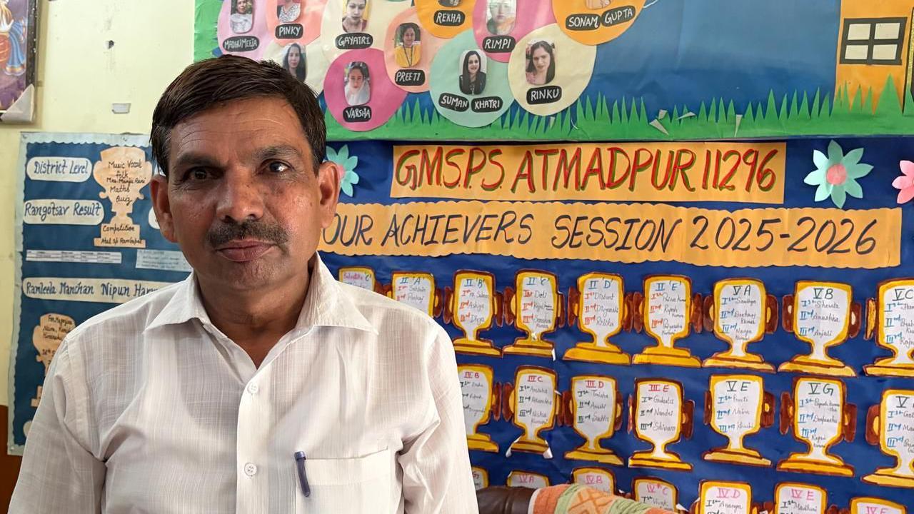 Image caption,One of the biggest problems government schools face is a lack of teachers and other staff, says Chatar Singh