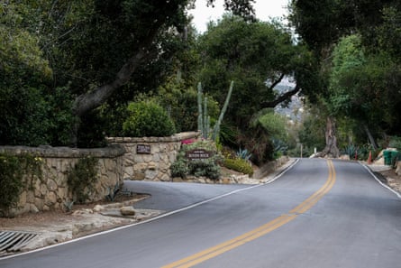A view of the community gate of the home of Harry and Meghan, in Montecito in 2021.Photograph: Ringo HW Chiu/AP