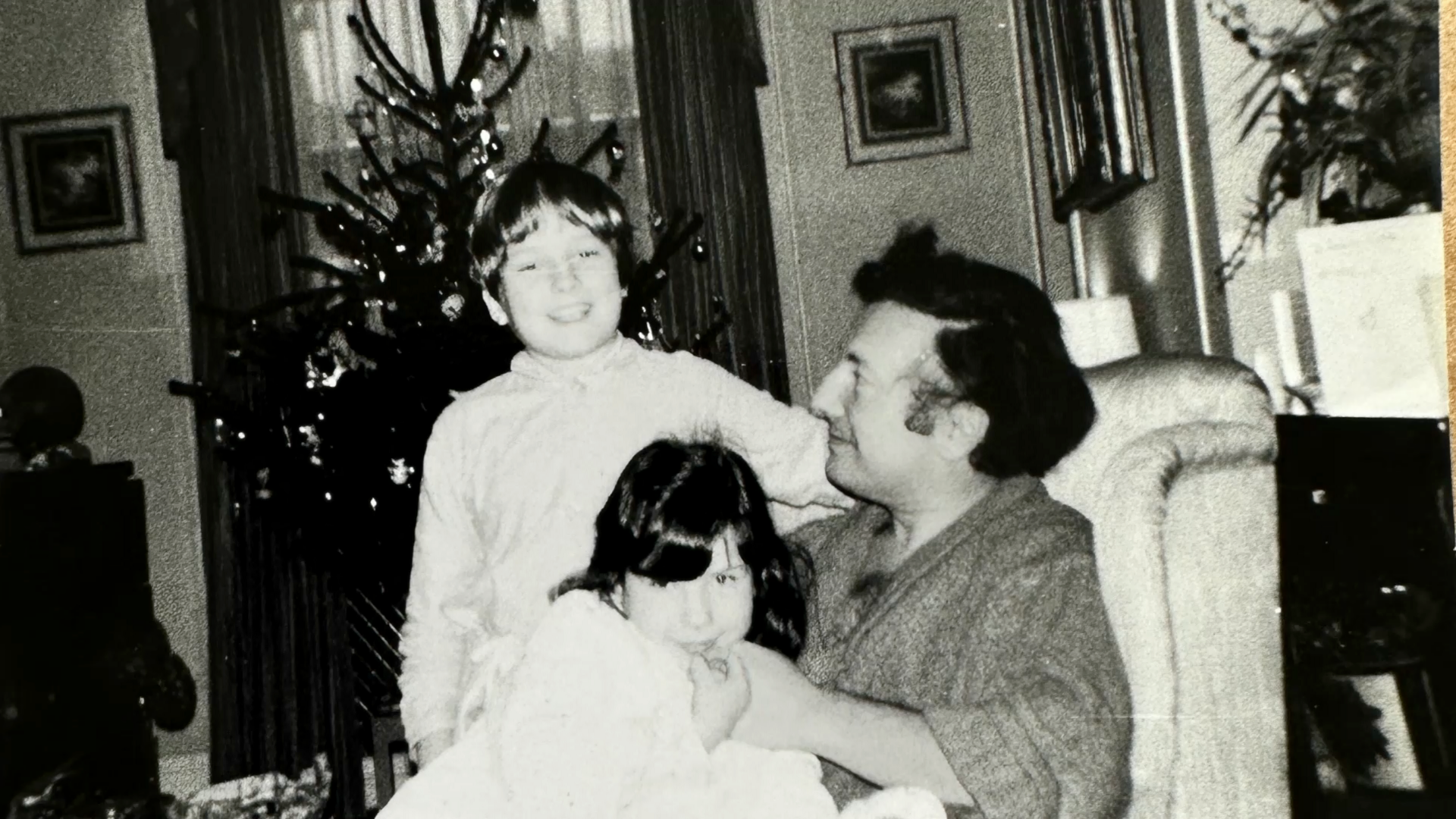 Image caption,Justin Hardy (left) was one of his father Robin's eight children, including sister Arabella