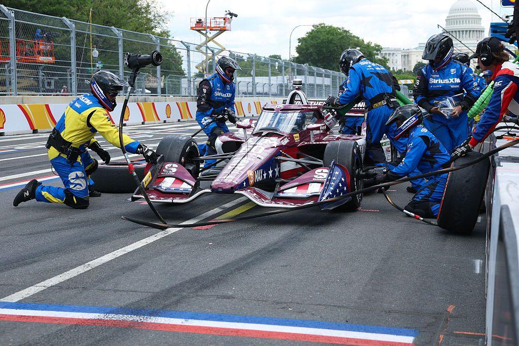 Image caption,A pit stop for driver Felix Rosenqvist
