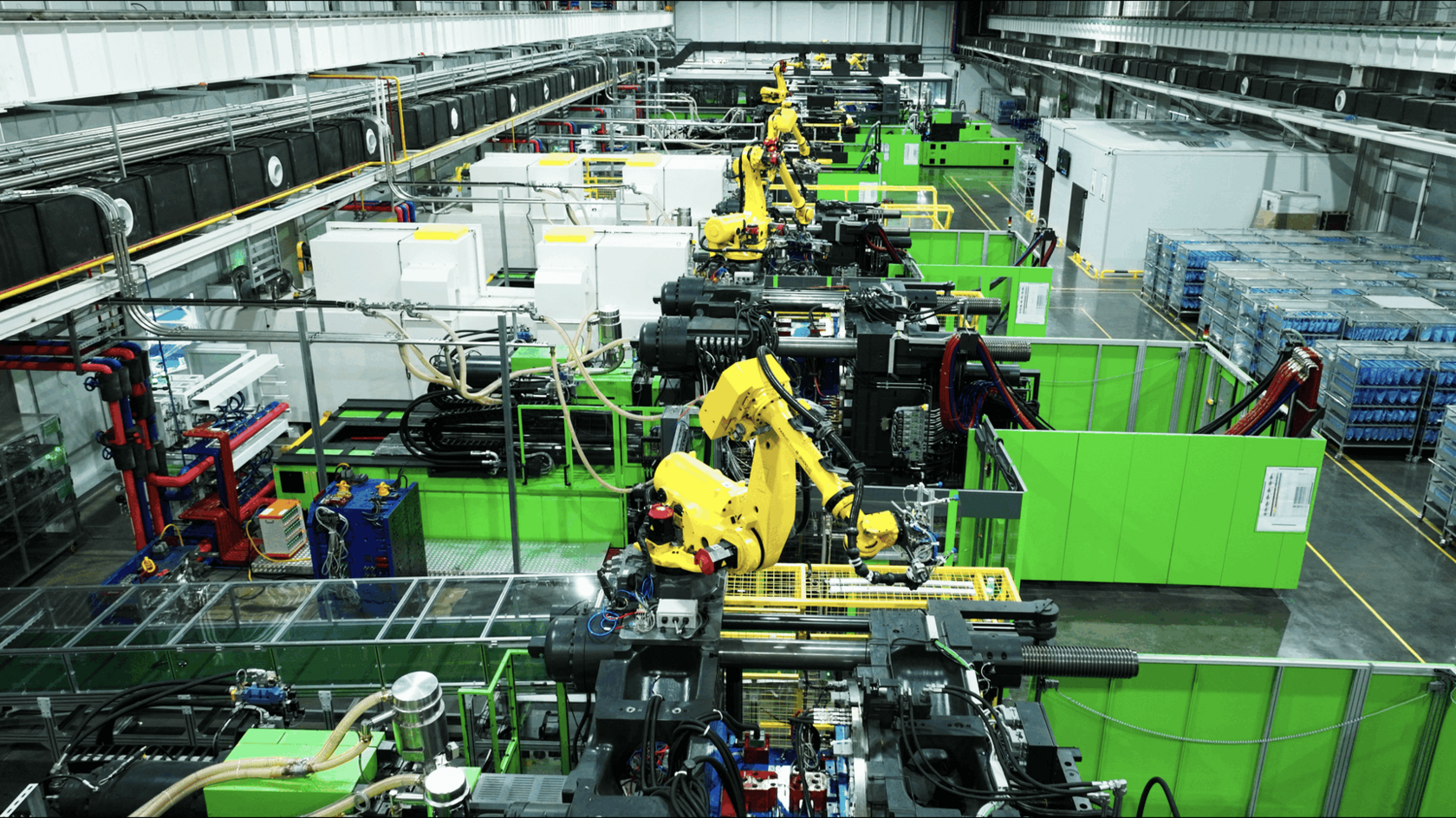 Image caption,Machines are part of every step in making Leapmotor's EVs
