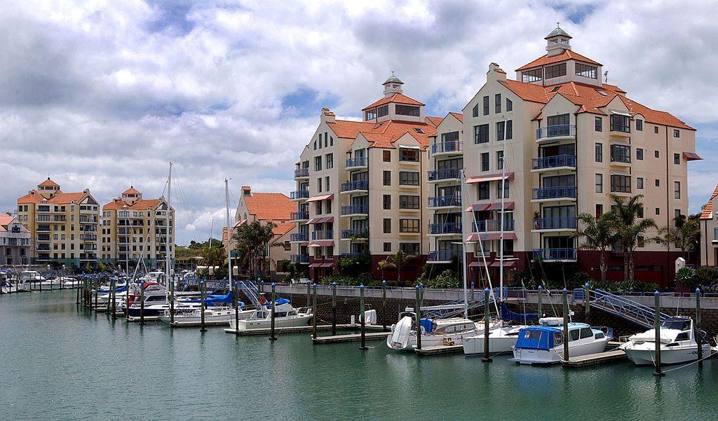 Image caption,Shulai Wang's body was found near the marina at Gulf Harbour in Auckland