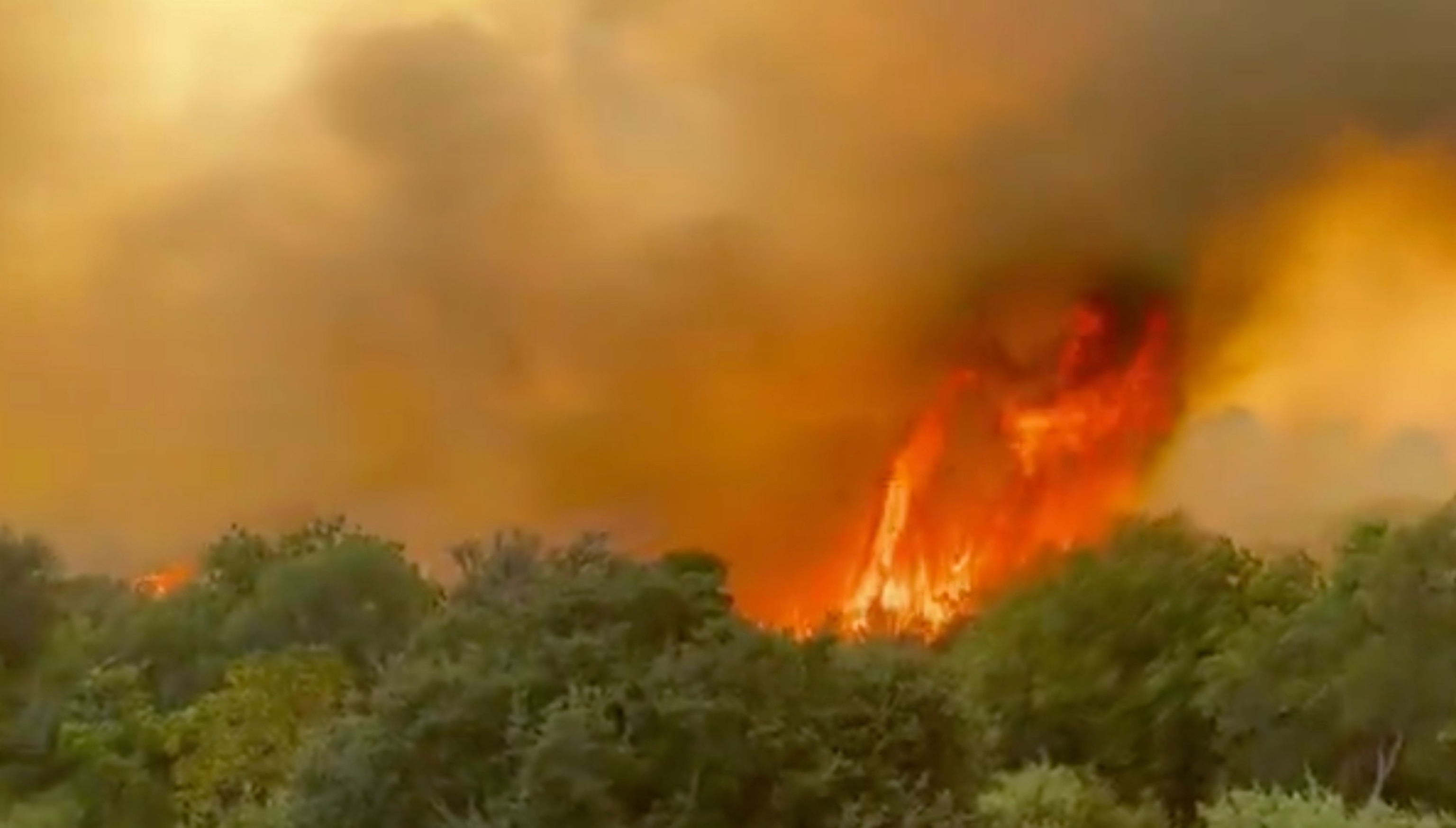 The Ross Fire in Texas has spread to 50,000 acres and is prompting evacuations after igniting, August 24, 2026, near Fort Worth, Texas.@AllHazardsTFS/X