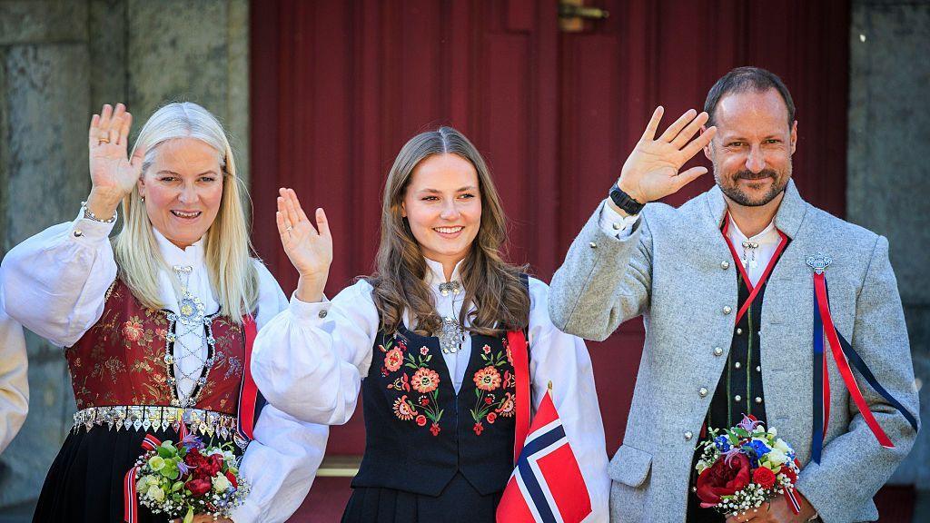 Image caption,At the age of 22, Ingrid Alexandra becomes Norway's crown princess
