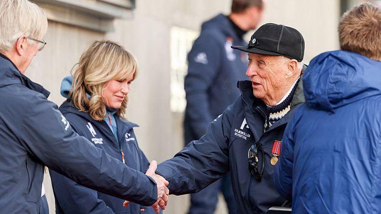 Image caption,Oslo's mayor pictured next to King Harald V of Norway in March 2025