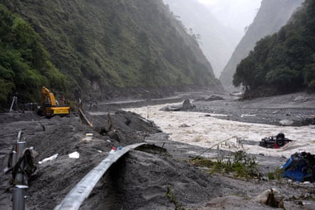 ‘Erased before their eyes’: desperate rescue efforts continue after Nepal-Tibet floods - The Latest