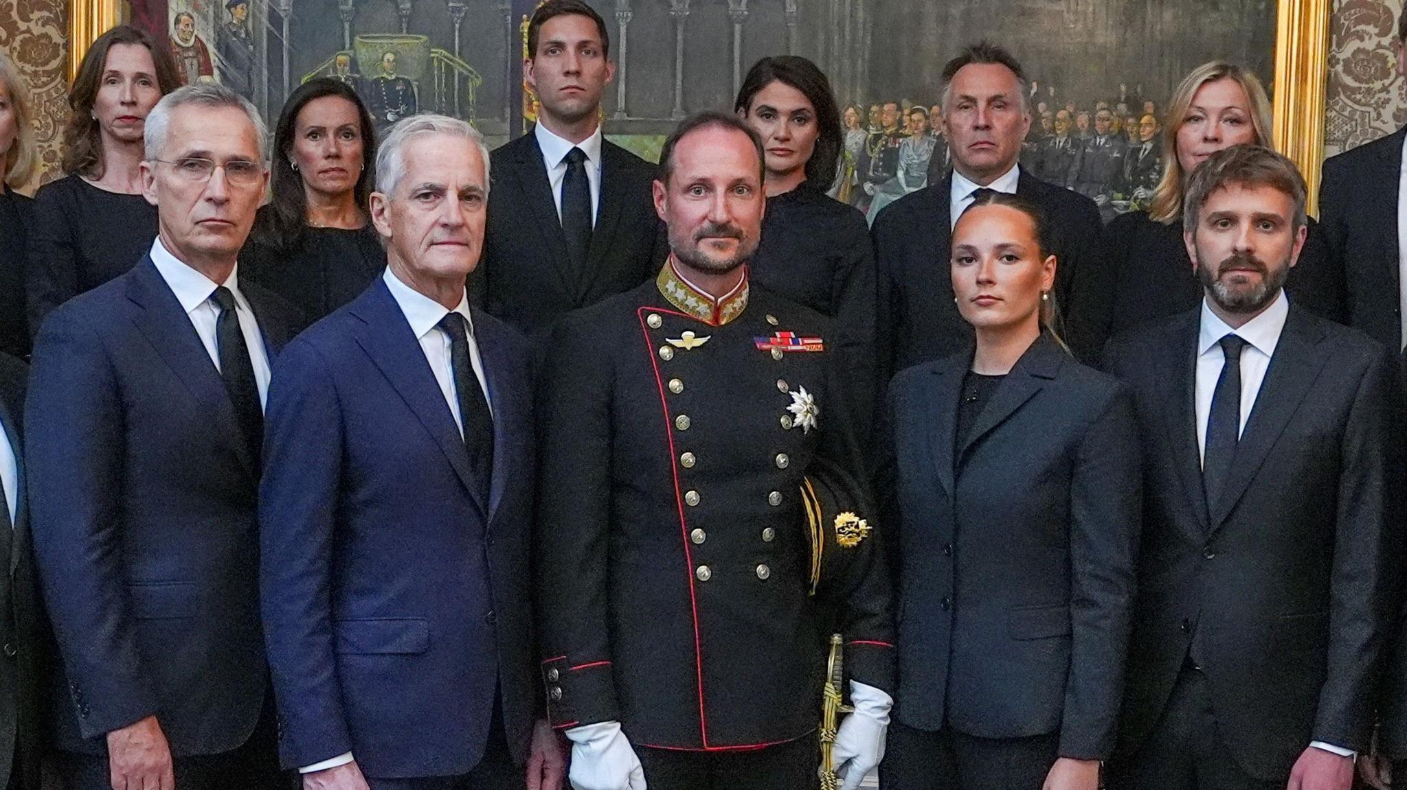 Image caption,Crown Princess Ingrid Alexandra, second from right, stood by her father's side