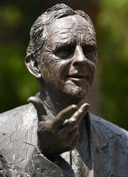 A statue of former Labor premier John Cain stands outside Treasury Place in Melbourne.Photograph: James Ross/AAP