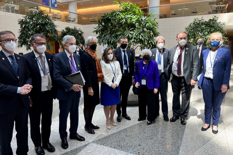 Finance ministers walk out of a G20 meeting in 2022 to protest Russia's attendance.Chrystia Freeland / via X