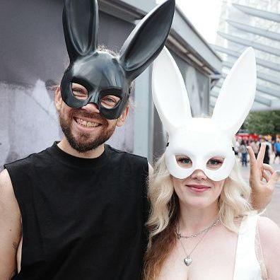 Image caption,Many fans attended the concert in Grande’s signature “bunny ears” look