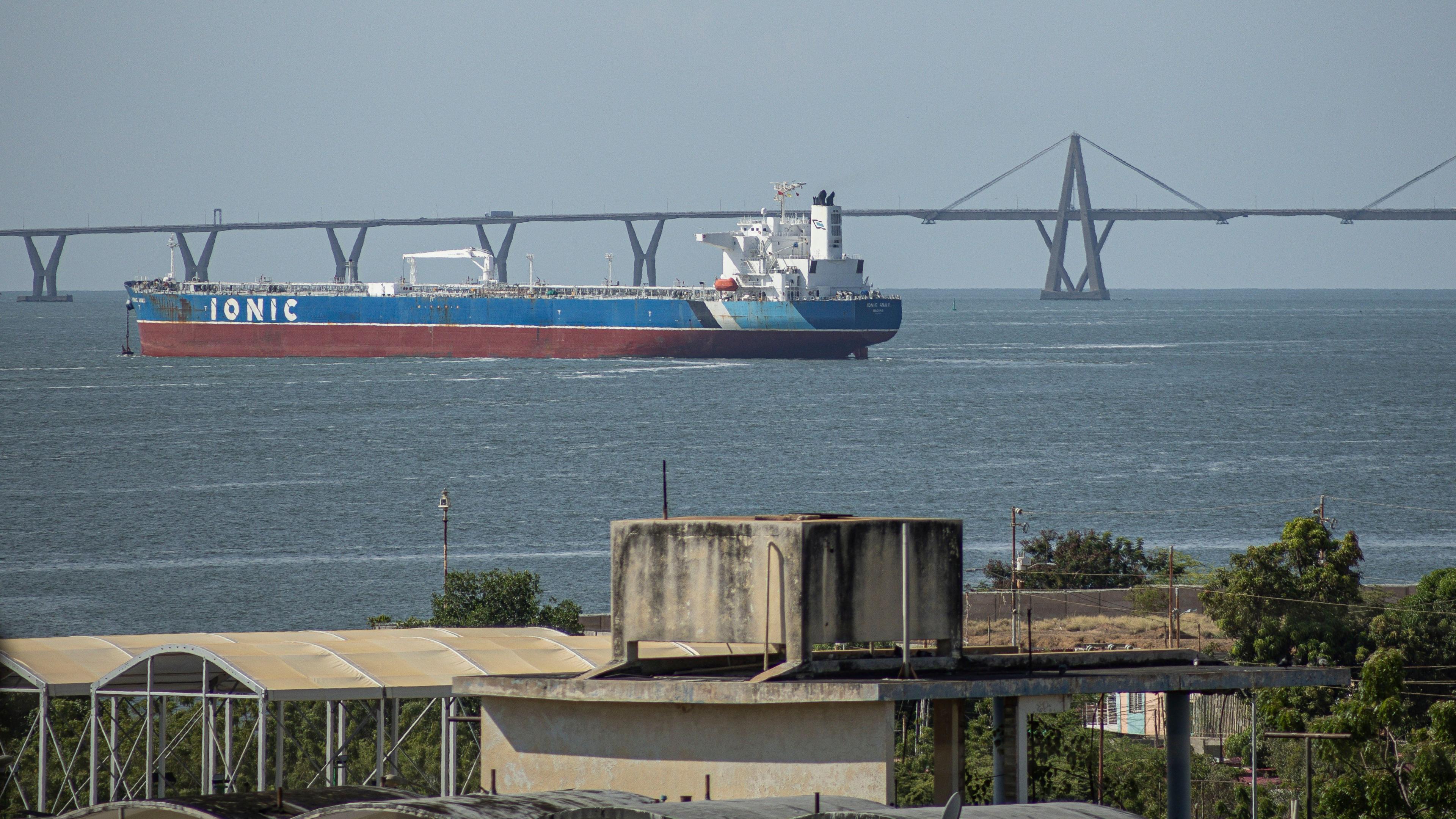 Image caption,The agreement grants a US-led company concessions over what amounts to 65 billion barrels of crude