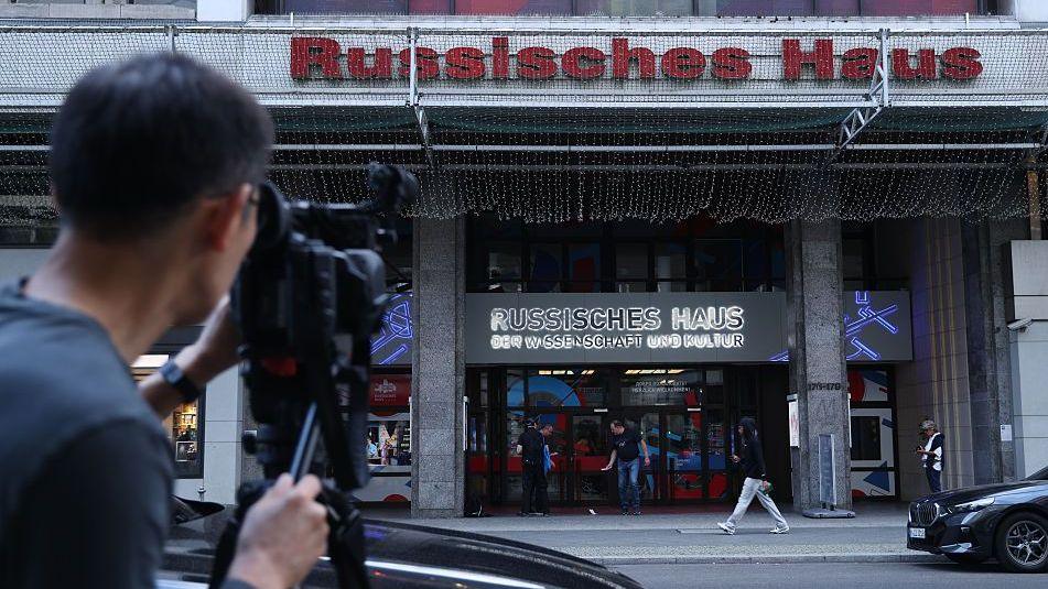 Image caption,The Russian House in Berlin is to close as part of Germany's response to the Leipzig incident