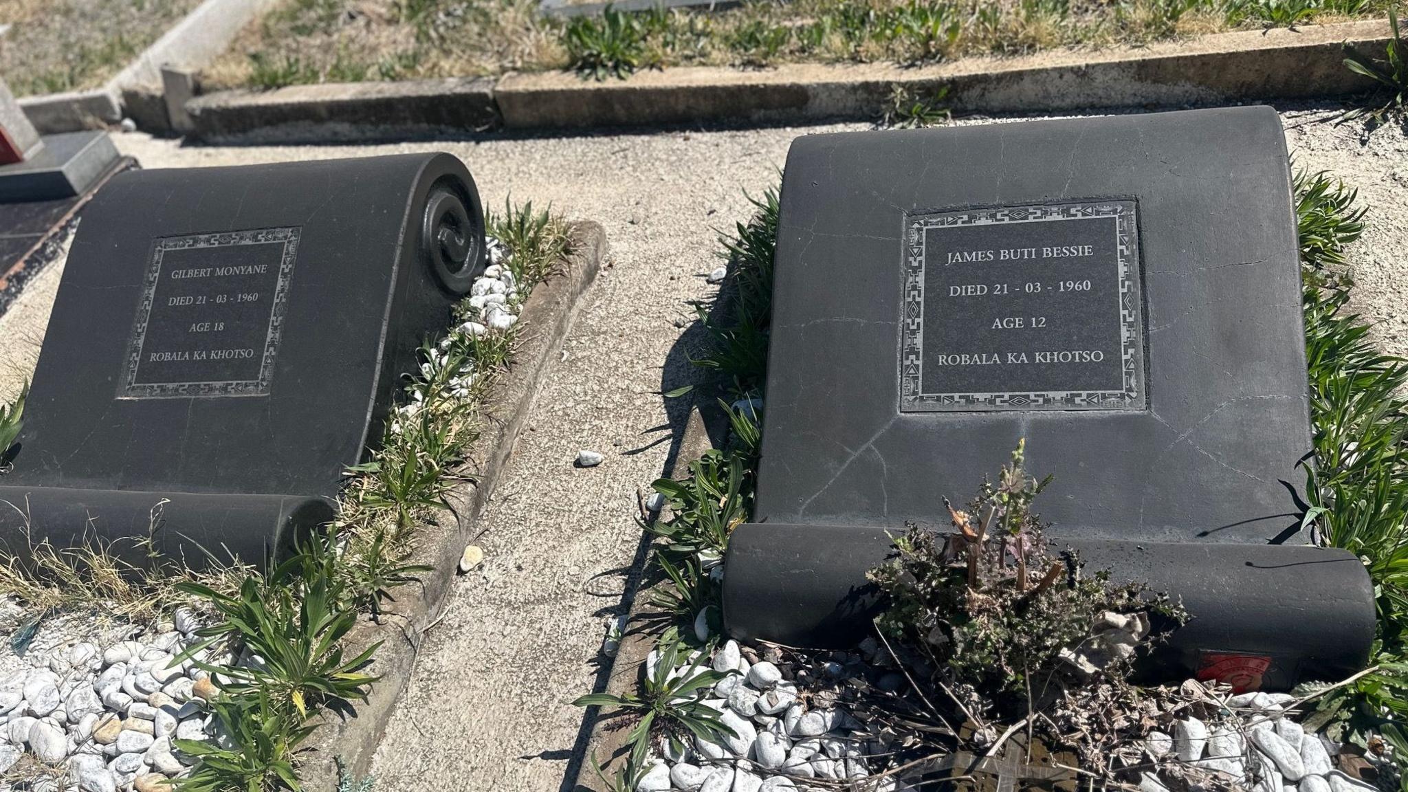 Image caption,Many of those who died in the massacre are buried in a long row in a cemetery in Sharpeville
