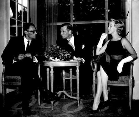 Arthur Miller, Laurence Olivier and Marilyn Monroe at the Savoy hotel, London, in 1956.Photograph: PA