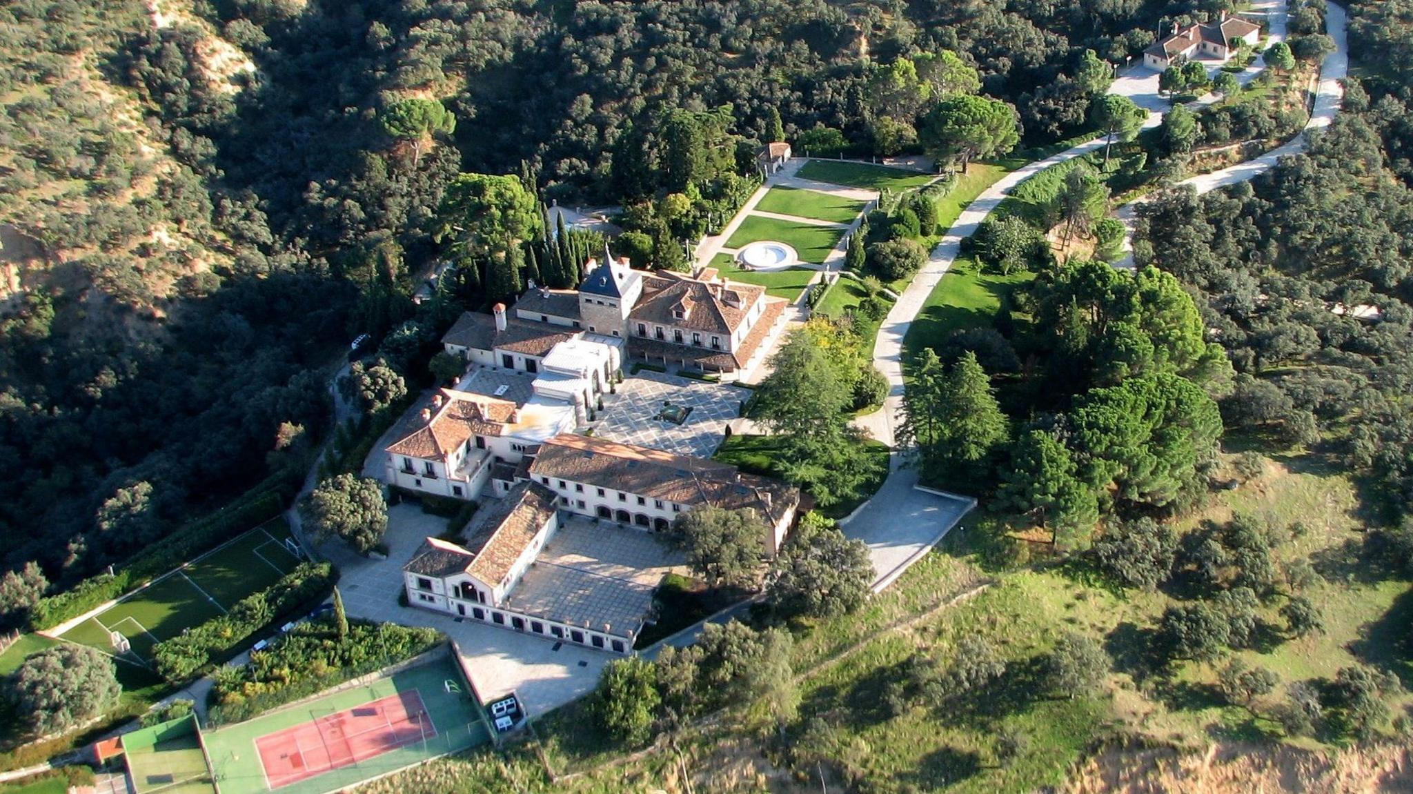 Image caption,Betancourt's Spanish estate was raided by police at the Swiss authorities' request