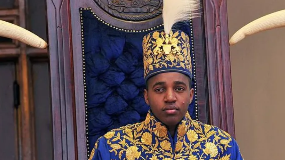 Image caption,King Oyo ascended to the throne at the age of three - and was then crowned on reaching adulthood at 18 in 2010
