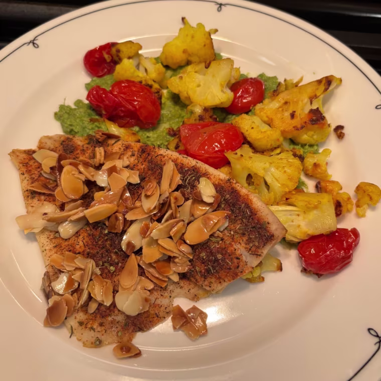 Sunbasket allowed me to choose from many pescatarian-friendly dishes, including blackened sole with turmeric cauliflower and artichoke-spinach dip.Courtesy Zoe Malin