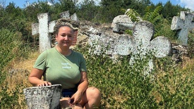 Image caption,Photographer Natalia Mykhailenko gives tours of Odesa highlighting its non-Russian history